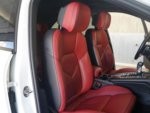 Used 2020 Porsche Macan AWD/4WD image 32