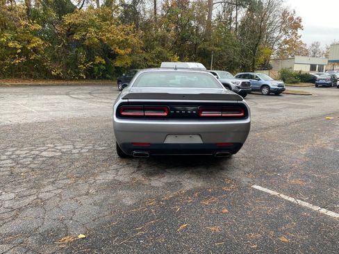 Used 2016 Dodge Challenger SXT Plus image 6