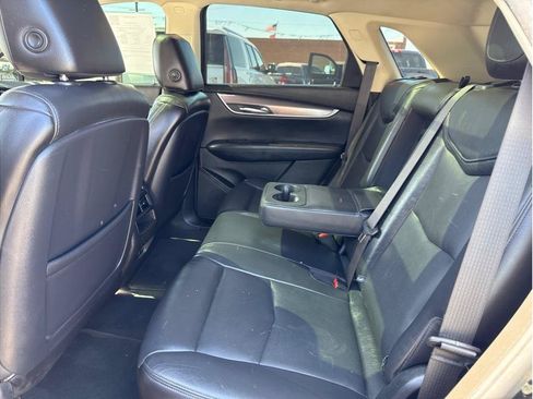 Used 2018 Cadillac XT5 Luxury w/ LPO, Black Ice Package FWD image 13