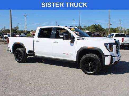 Used 2025 GMC Sierra 2500 AT4 w/ AT4 Premium Plus Package AWD/4WD image 15