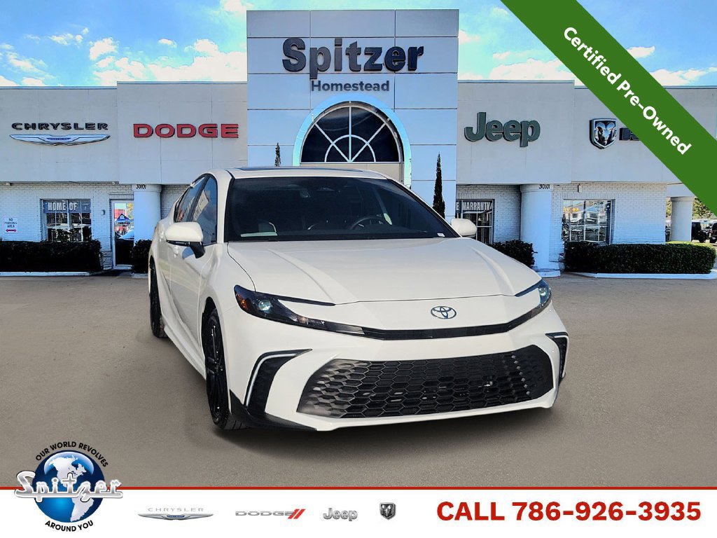 Used 2025 Toyota Camry SE w/ Multimedia Upgrade Package FWD image 1