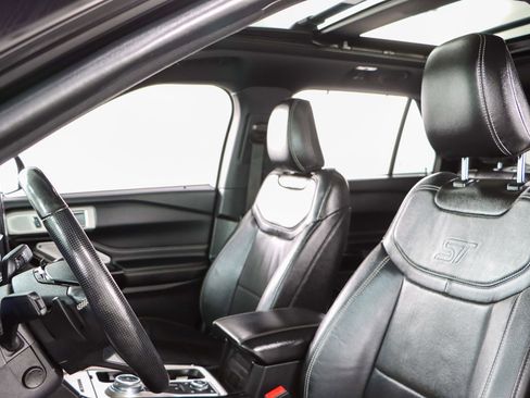 Used 2021 Ford Explorer ST w/ ST Street Pack image 24