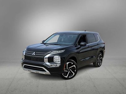 Used 2024 Mitsubishi Outlander SE