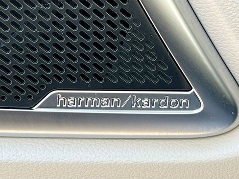 Used 2023 Kia Telluride SX image 12