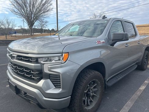 Used 2024 Chevrolet Silverado 1500 RST image 32