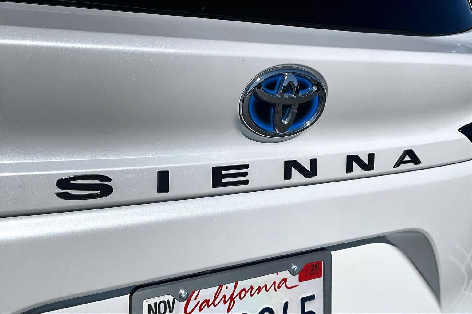 Certified 2025 Toyota Sienna XLE w/ XLE Plus Package AWD/4WD image 30