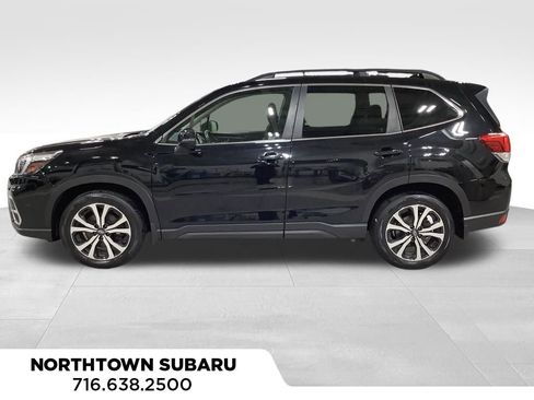 Used 2020 Subaru Forester Limited image 7