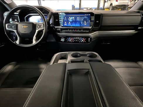 Used 2023 Chevrolet Silverado 1500 LT AWD/4WD image 21