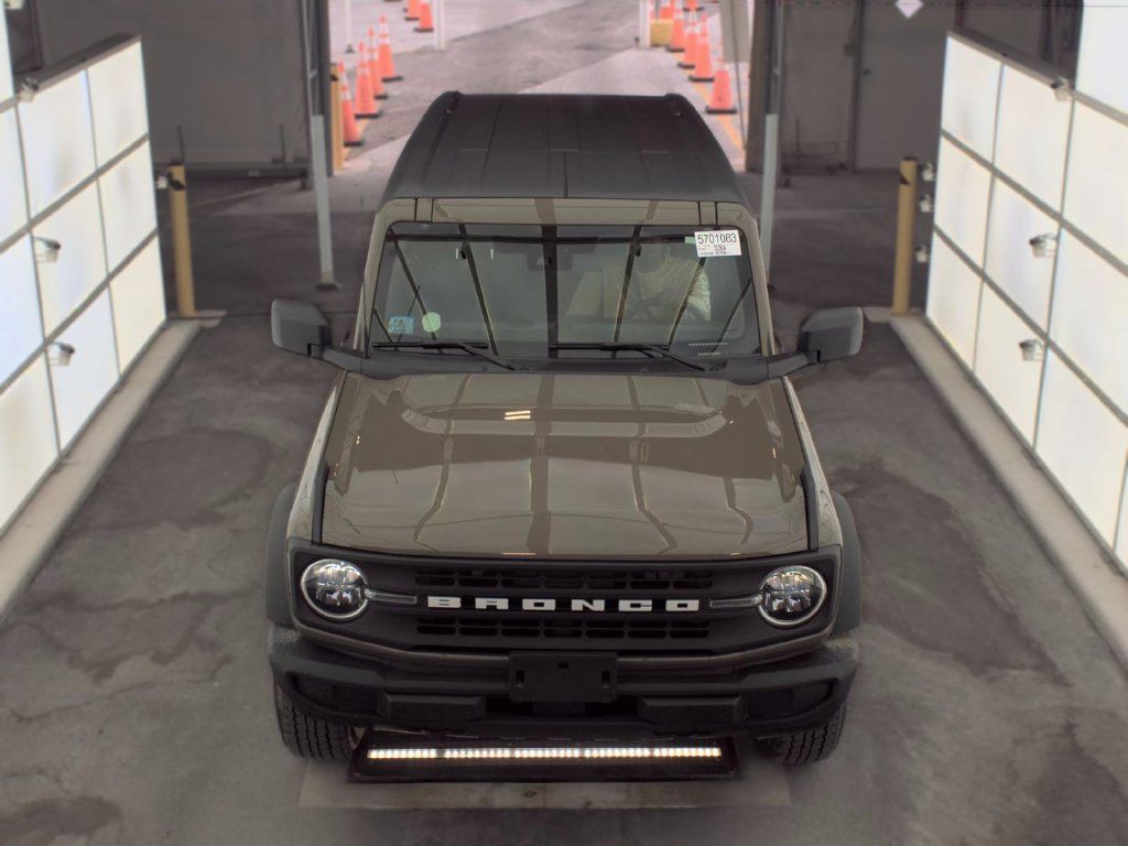 Used 2025 Ford Bronco Big Bend AWD/4WD image 3