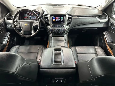 Used 2018 Chevrolet Suburban Premier image 20