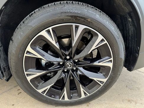Used 2026 MAZDA CX-90 Plug-In Hybrid w/ Premium Plus AWD/4WD image 9