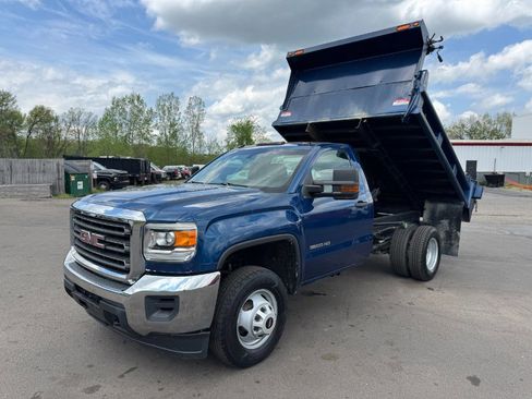 Used 2015 GMC Sierra 3500 2WD Regular Cab w/ Sierra Convenience Package image 1