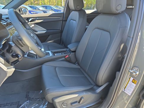 New 2025 Audi Q3 2.0T Premium image 15