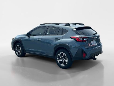 Used 2025 Subaru Crosstrek 2.5i Premium w/ Crosstrek Mirror Package AWD/4WD image 3