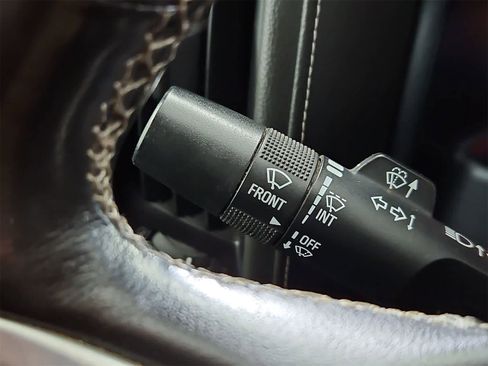 Used 2018 GMC Sierra 1500 SLT image 25