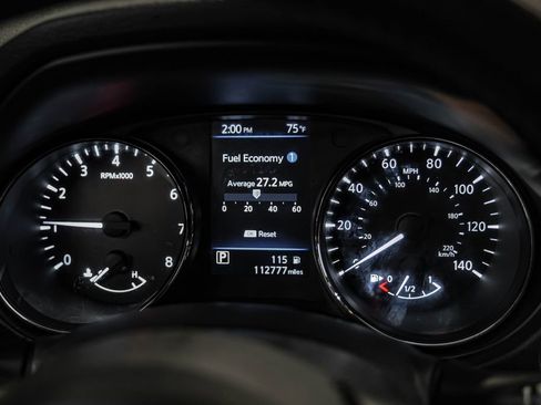 Used 2020 Nissan Rogue SL image 17