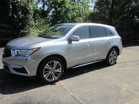 Used 2017 Acura MDX w/ Technology Package AWD/4WD image 2