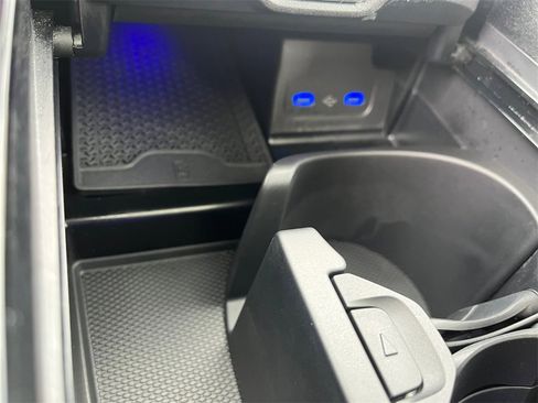 Certified 2025 Mercedes-Benz C 300 4MATIC Sedan image 21