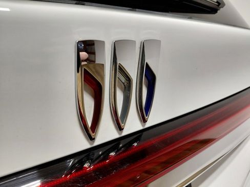 Used 2025 Buick Enclave Preferred image 16