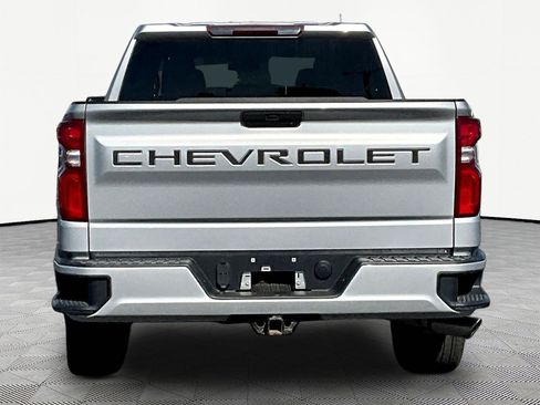 Used 2020 Chevrolet Silverado 1500 Custom w/ Custom Value Package AWD/4WD image 5