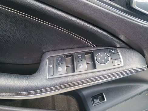 Used 2018 Mercedes-Benz GLA 250 4MATIC image 23