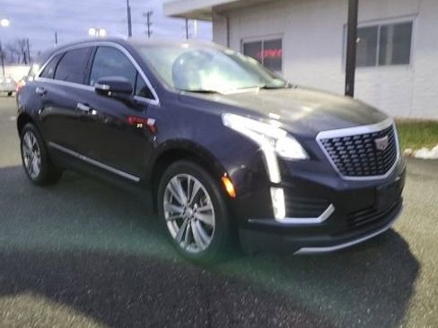 Used 2024 Cadillac XT5 Premium Luxury image 1