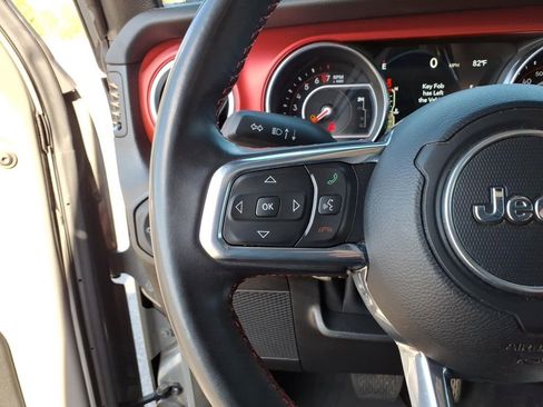 Used 2022 Jeep Gladiator Rubicon w/ LED Lighting Group AWD/4WD image 19