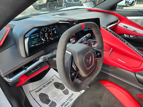 Used 2024 Chevrolet Corvette Stingray Premium Conv w/ 3LT RWD image 7