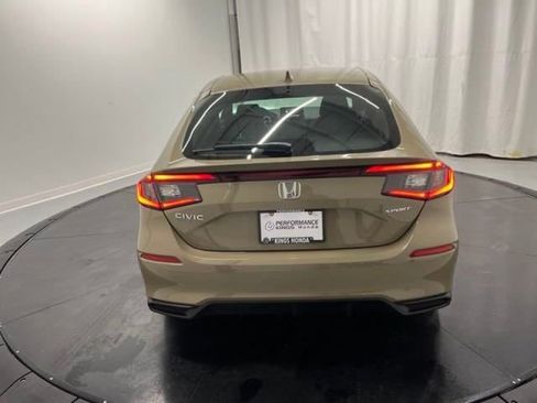 Used 2025 Honda Civic Sport image 27