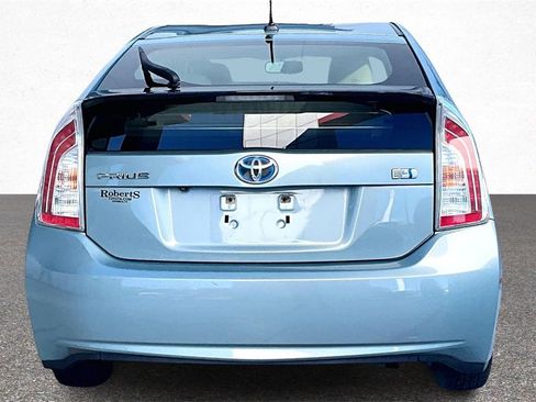 Used 2015 Toyota Prius Four image 6