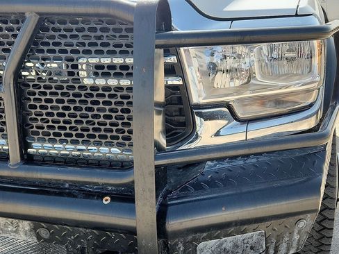 Used 2024 RAM 5500 Tradesman w/ Chrome Appearance Group AWD/4WD image 8
