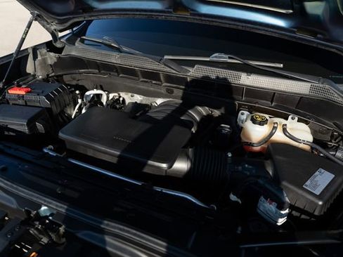 Used 2021 Chevrolet Silverado 1500 LT Trail Boss w/ Bed Protection Package image 32