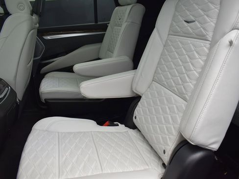 Certified 2026 Cadillac Escalade Platinum Sport w/ LPO, ONYX Package image 25