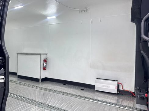 Used 2024 Mercedes-Benz Sprinter 2500 image 70