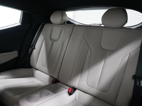 Used 2020 Hyundai Veloster Turbo Ultimate image 9