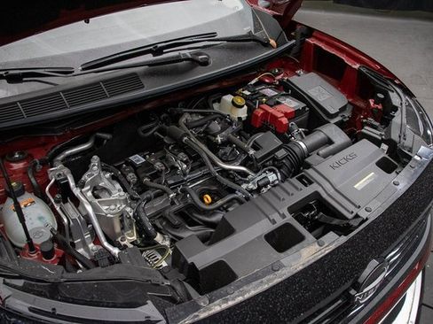 New 2025 Nissan Kicks SV w/ SV Premium Package image 29