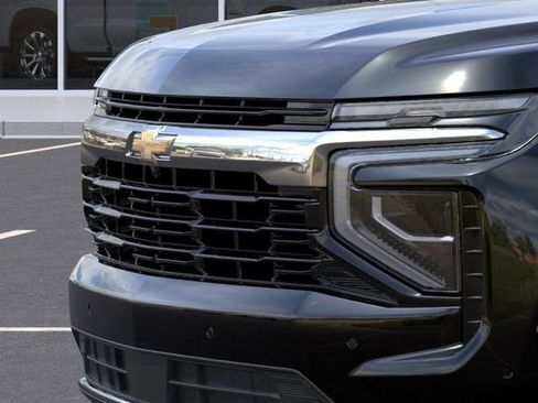 New 2026 Chevrolet Suburban LS image 13