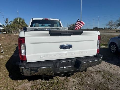 Used 2017 Ford F250 XL w/ Power Equipment Group image 4