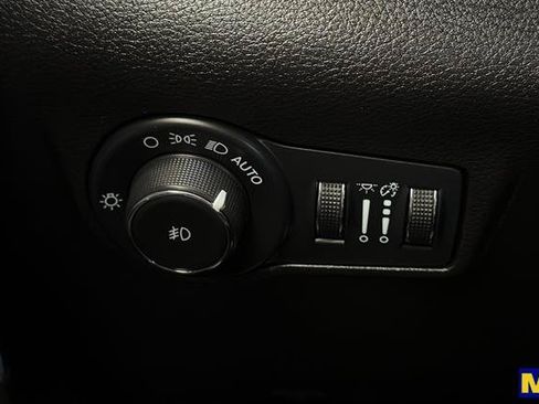 Used 2024 Jeep Compass Latitude AWD/4WD image 35