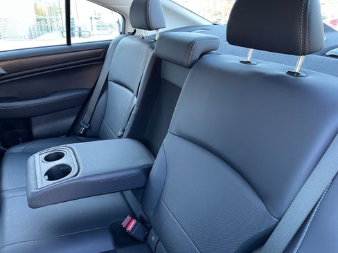 Used 2016 Subaru Legacy 3.6R Limited image 11