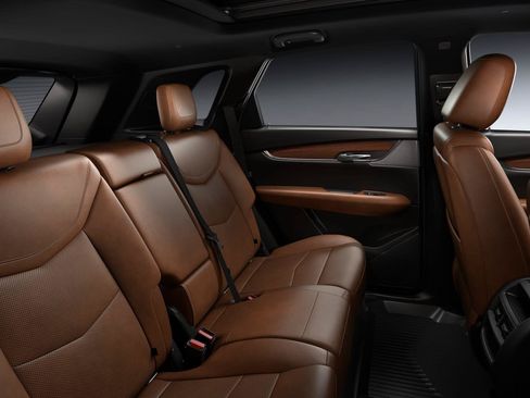 New 2025 Cadillac XT5 Premium Luxury w/ Technology Package FWD image 45