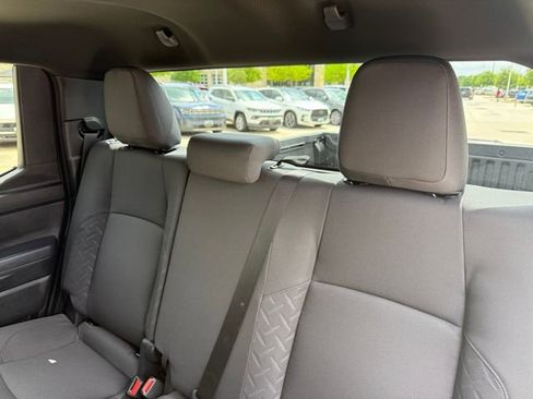 Used 2026 Toyota Tacoma SR AWD/4WD image 30