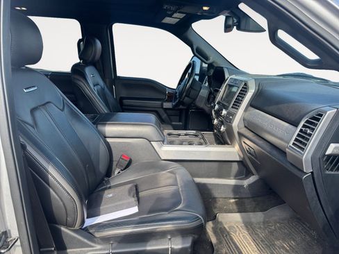 Used 2017 Ford F250 Platinum w/ FX4 Off-Road Package image 15
