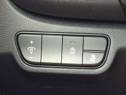 Used 2024 Kia Seltos S image 21