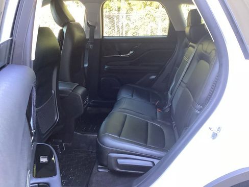 Used 2023 Lincoln Corsair FWD image 37