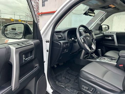 Certified 2024 Toyota 4Runner SR5 Premium w/ Moonroof Package image 9