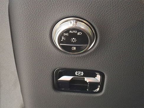 New 2026 Mercedes-Benz GLC 350e 4MATIC image 16