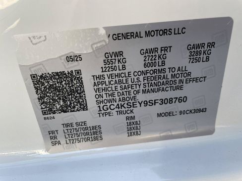 Used 2025 Chevrolet Silverado 3500 W/T w/ WT/CX Safety Package AWD/4WD image 30