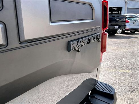 Used 2020 Ford F150 Raptor w/ Equipment Group 802A Luxury AWD/4WD image 10