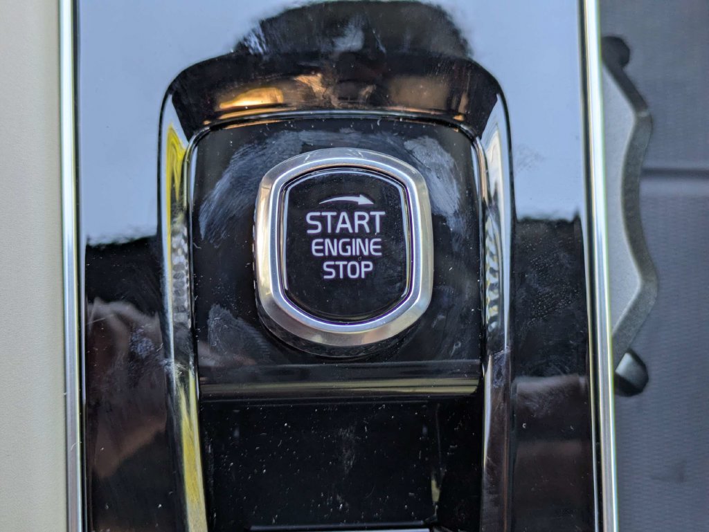 New 2027 Volvo XC90 T8 Plus AWD/4WD image 29